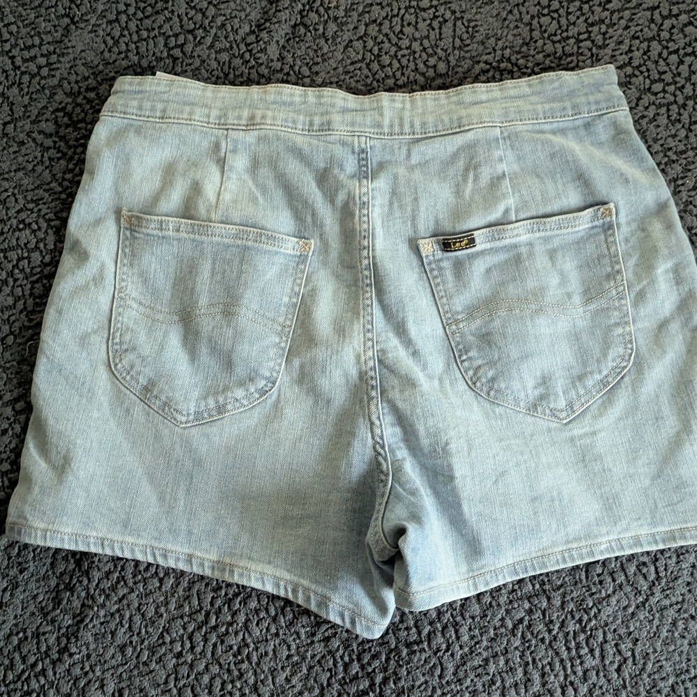 NWT Lee Retro Heritage High-Rise Shorts - Picture 3 of 8